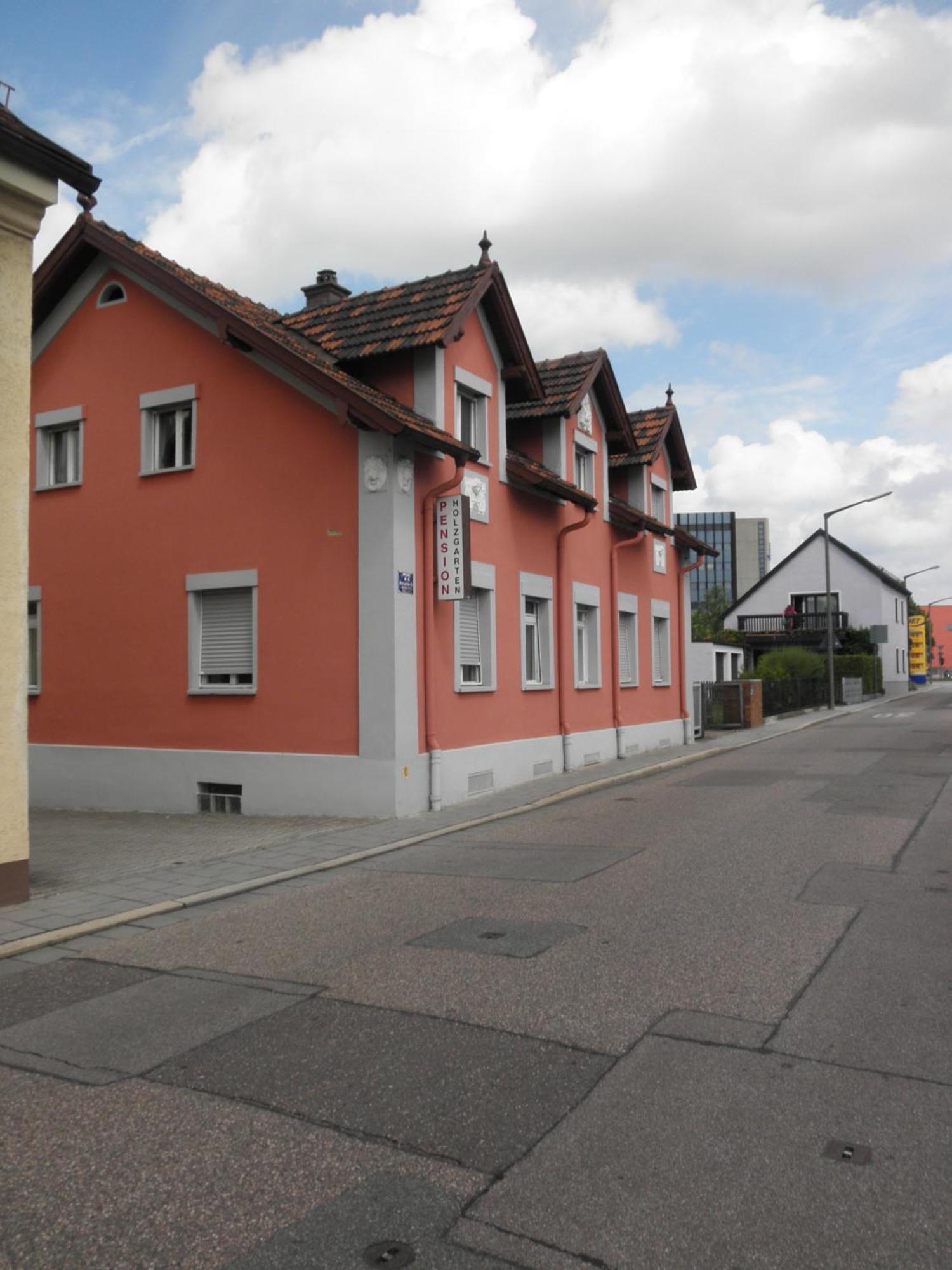 Pension Holzgarten เรเกนส์บวร์ก ภายนอก รูปภาพ