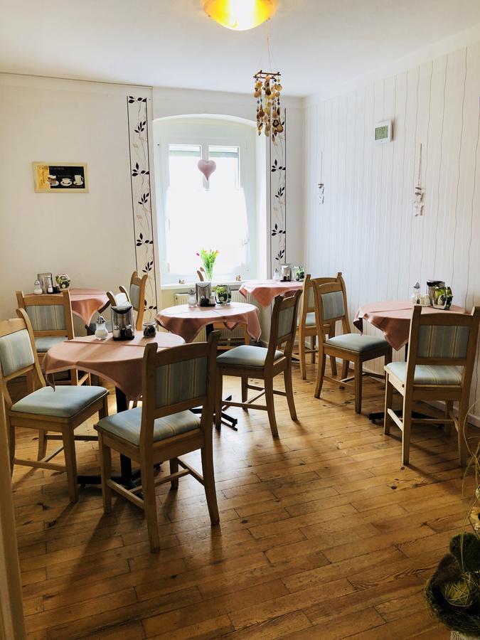 Pension Holzgarten เรเกนส์บวร์ก ภายนอก รูปภาพ
