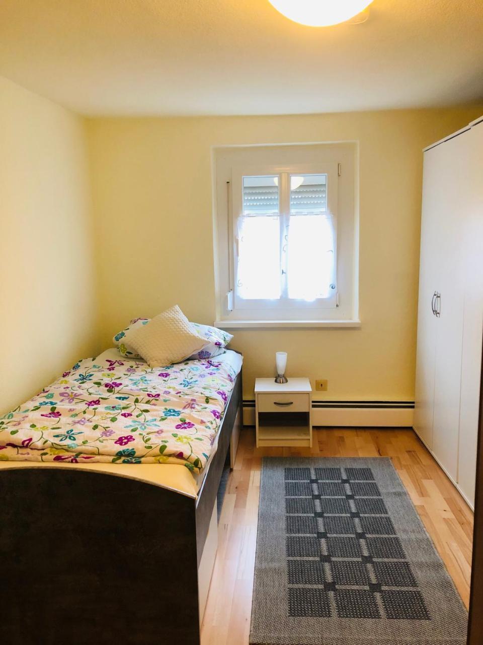 Pension Holzgarten เรเกนส์บวร์ก ภายนอก รูปภาพ